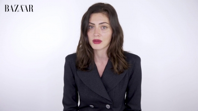 5B1920x10805D_Phoebe_Tonkin_On_Her_Boyfriend2C_Diet_And_Margot_Robbie__ELLE_Australia_251.jpg