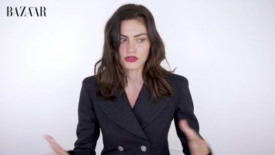 5B1920x10805D_Phoebe_Tonkin_On_Her_Boyfriend2C_Diet_And_Margot_Robbie__ELLE_Australia_310.jpg