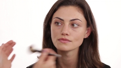 Bronze_Evening_Makeup_with_Phoebe_Tonkin_by_Celebrity_Makeup_Artist_Monika_Blunder_0165.jpg