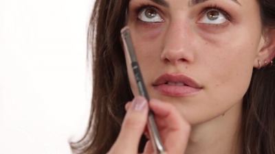 Bronze_Evening_Makeup_with_Phoebe_Tonkin_by_Celebrity_Makeup_Artist_Monika_Blunder_0433.jpg