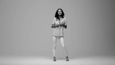 GIRLS_IN_FRAME___PHOEBE_TONKIN_224.jpg