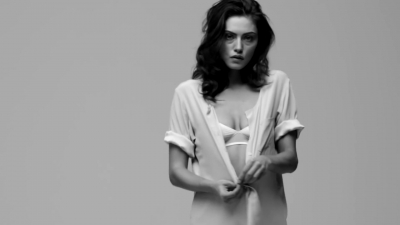 GIRLS_IN_FRAME___PHOEBE_TONKIN_291.jpg