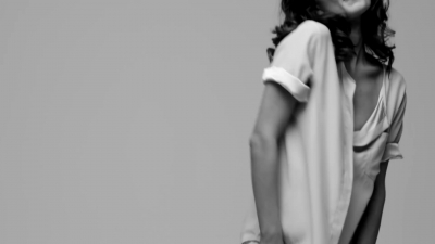 GIRLS_IN_FRAME___PHOEBE_TONKIN_302.jpg