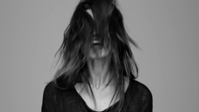GIRLS_IN_FRAME___PHOEBE_TONKIN_418.jpg