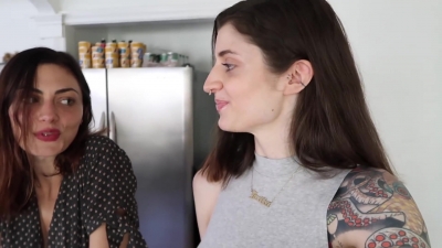 How_to_ZERO_WASTE_grocery_shop_with_Phoebe_Tonkin_282B_vegan_lunch_recipe29_0036.jpg