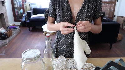 How_to_ZERO_WASTE_grocery_shop_with_Phoebe_Tonkin_282B_vegan_lunch_recipe29_0611.jpg