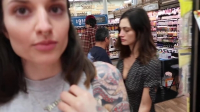 How_to_ZERO_WASTE_grocery_shop_with_Phoebe_Tonkin_282B_vegan_lunch_recipe29_1381.jpg