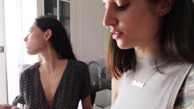 How_to_ZERO_WASTE_grocery_shop_with_Phoebe_Tonkin_282B_vegan_lunch_recipe29_1874.jpg