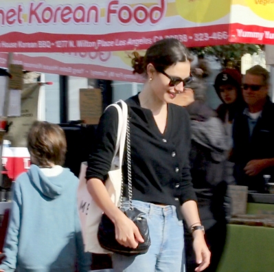Out_at_the_Farmers_Market_in_Studio_City___28529.jpg