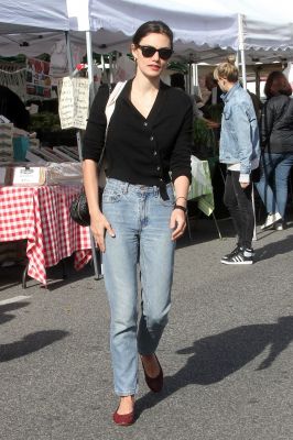 Out_at_the_Farmers_Market_in_Studio_City___286729.jpg