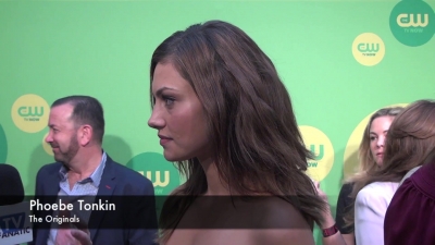 Phoebe_Tonkin_-_The_Originals_-_2013_CW_Upfronts_007.jpg