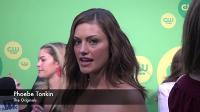 Phoebe_Tonkin_-_The_Originals_-_2013_CW_Upfronts_019.jpg
