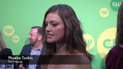 Phoebe_Tonkin_-_The_Originals_-_2013_CW_Upfronts_022.jpg