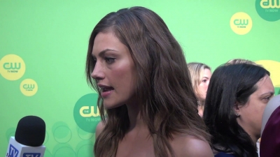 Phoebe_Tonkin_-_The_Originals_-_2013_CW_Upfronts_526.jpg