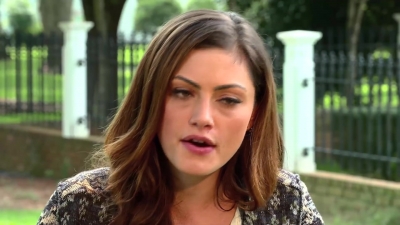 Phoebe_Tonkin_Interview_0617.jpg
