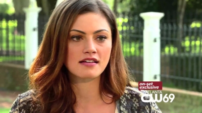 Phoebe_Tonkin_Interview_0800.jpg