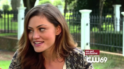 Phoebe_Tonkin_Interview_1310.jpg