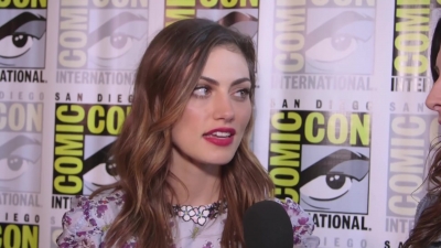 Phoebe_Tonkin_Interview__The_Originals__Interview_-_Comic_Con_2016_0078.jpg