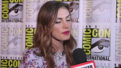 Phoebe_Tonkin_Interview__The_Originals__Interview_-_Comic_Con_2016_0806.jpg
