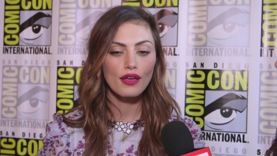 Phoebe_Tonkin_Interview__The_Originals__Interview_-_Comic_Con_2016_0828.jpg