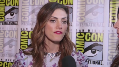 Phoebe_Tonkin_Interview__The_Originals__Interview_-_Comic_Con_2016_0937.jpg