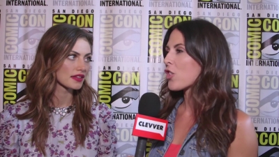 Phoebe_Tonkin_Interview__The_Originals__Interview_-_Comic_Con_2016_1027.jpg