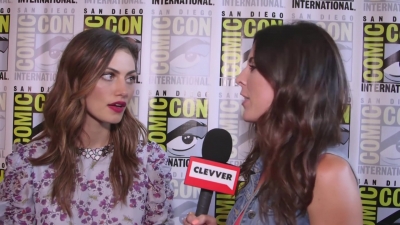 Phoebe_Tonkin_Interview__The_Originals__Interview_-_Comic_Con_2016_1050.jpg