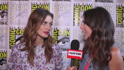 Phoebe_Tonkin_Interview__The_Originals__Interview_-_Comic_Con_2016_1134.jpg