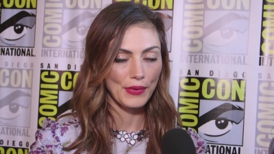 Phoebe_Tonkin_Interview__The_Originals__Interview_-_Comic_Con_2016_1221.jpg