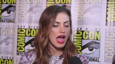 Phoebe_Tonkin_Interview__The_Originals__Interview_-_Comic_Con_2016_1341.jpg