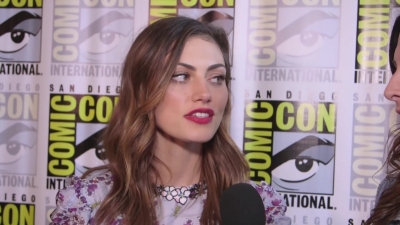 Phoebe_Tonkin_Interview__The_Originals__Interview_-_Comic_Con_2016_1429.jpg