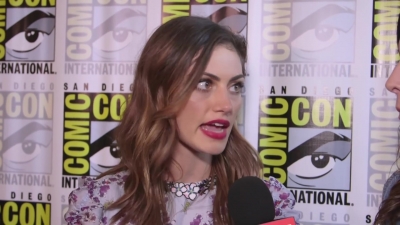 Phoebe_Tonkin_Interview__The_Originals__Interview_-_Comic_Con_2016_1636.jpg