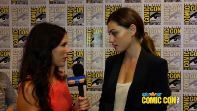 Phoebe_Tonkin_Talks_Hayley___Klaus_Relationship_and_The_Originals__2013_Comic-Con_158.jpg