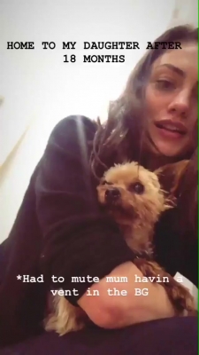 Phoebe_Tonkin_via_Instagram_Stories___28129_2.jpg