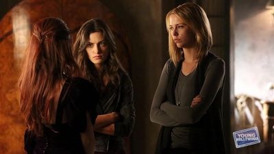 THE_ORIGINALS_Star_Phoebe_Tonkin_Plays__Werewolf_Or_Vampire_0198.jpg