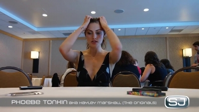 The_Originals__Interview_mit_Phoebe_Tonkin_28Hayley29_auf_der_Comic-Con_2014_115.jpg