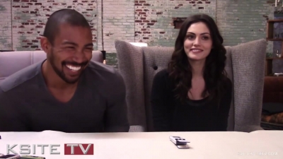 The_Originals_on_Set__Charles_Michael_Davis___Phoebe_Tonkin_0445.jpg