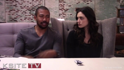The_Originals_on_Set__Charles_Michael_Davis___Phoebe_Tonkin_0458.jpg