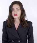 5B1920x10805D_Phoebe_Tonkin_On_Her_Boyfriend2C_Diet_And_Margot_Robbie__ELLE_Australia_259.jpg
