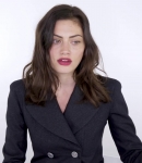 5B1920x10805D_Phoebe_Tonkin_On_Her_Boyfriend2C_Diet_And_Margot_Robbie__ELLE_Australia_264.jpg