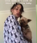 BEBES21_Phoebe_via_Instagram_Stories__3.jpg