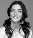 GIRLS_IN_FRAME___PHOEBE_TONKIN_045.jpg