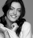 GIRLS_IN_FRAME___PHOEBE_TONKIN_100.jpg