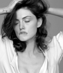 GIRLS_IN_FRAME___PHOEBE_TONKIN_255.jpg