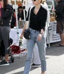 Out_at_the_Farmers_Market_in_Studio_City___286929.jpg