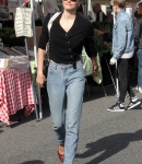 Out_at_the_Farmers_Market_in_Studio_City___287129.jpg